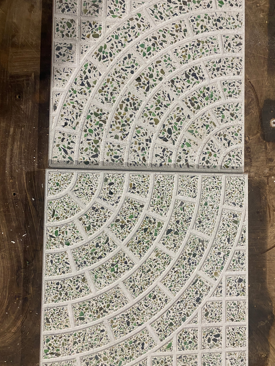 16" square - burst pattern